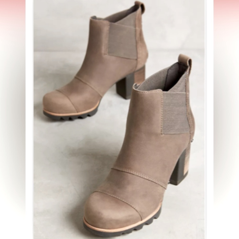 Sorel Addington Chelsea Boots